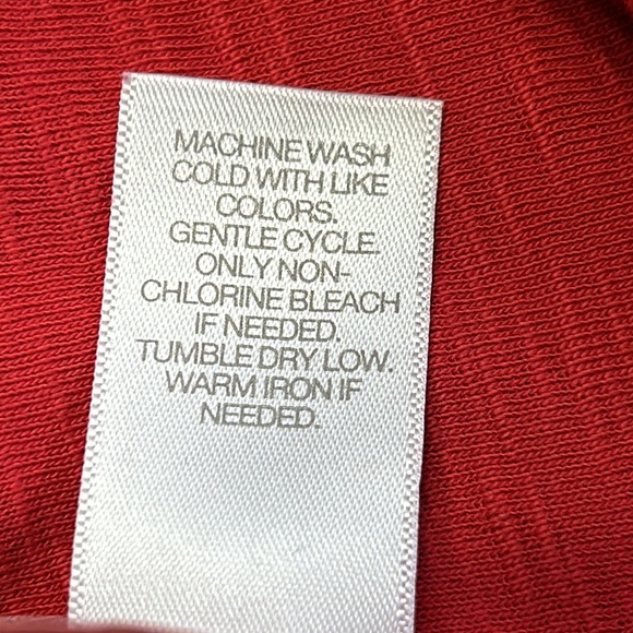 J. Jill Pima Dipped Hem style tunic top. Red. Short sleeve. Size Large. - Picture 9 of 10